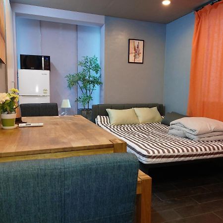 Buzz Guesthouse Hostel Сеул Экстерьер фото