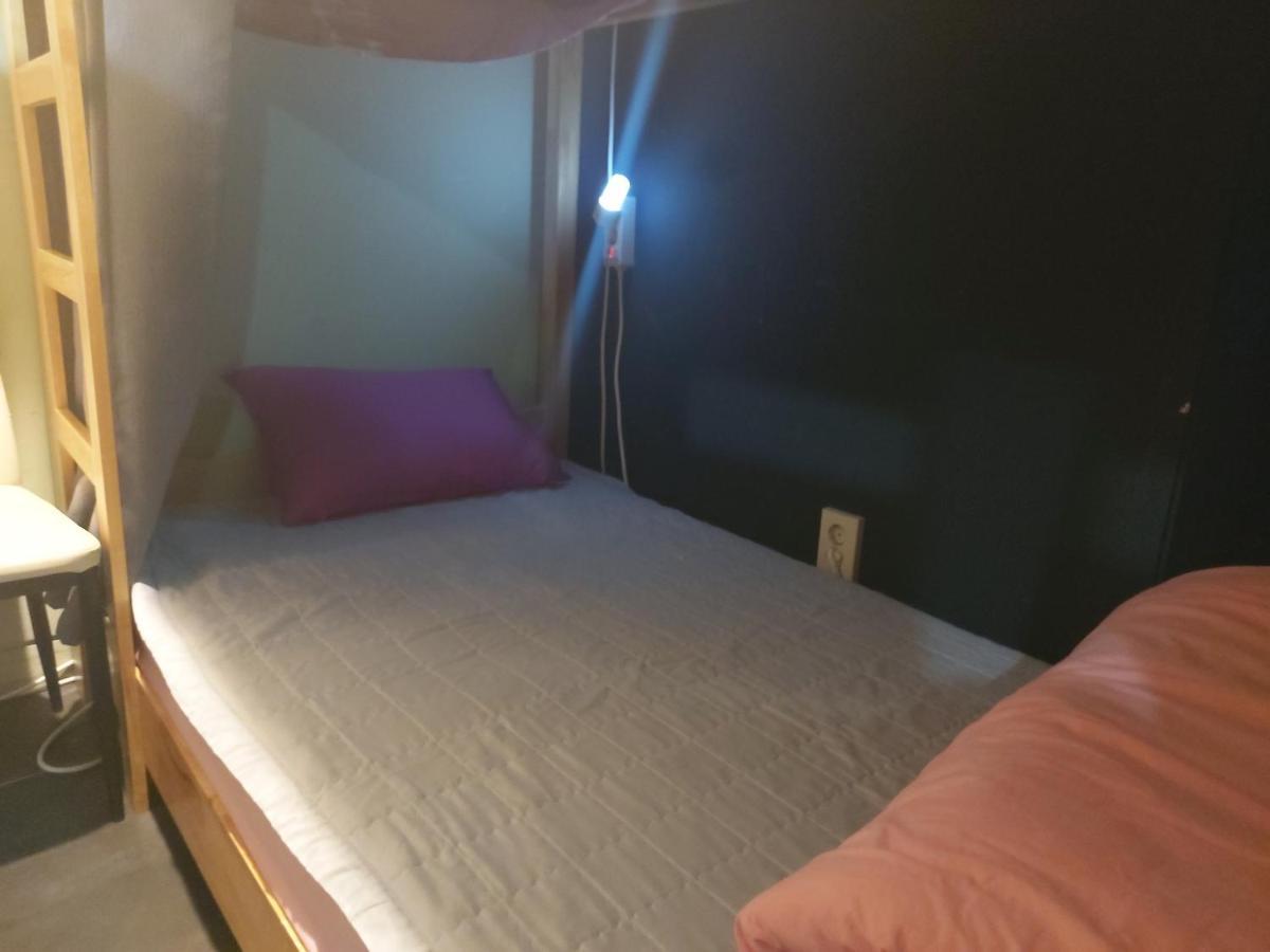 Buzz Guesthouse Hostel Сеул Экстерьер фото