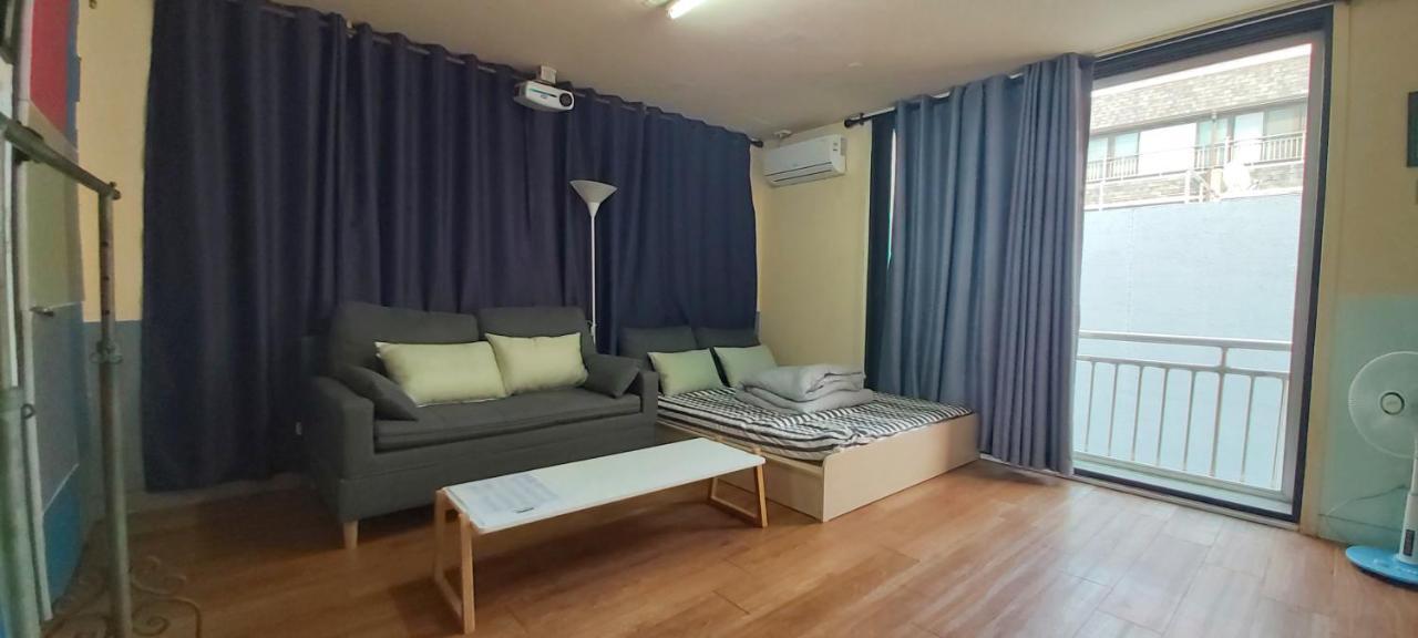 Buzz Guesthouse Hostel Сеул Экстерьер фото